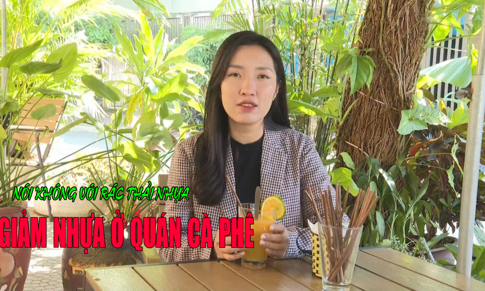 Giảm nhựa ở quán cà phê